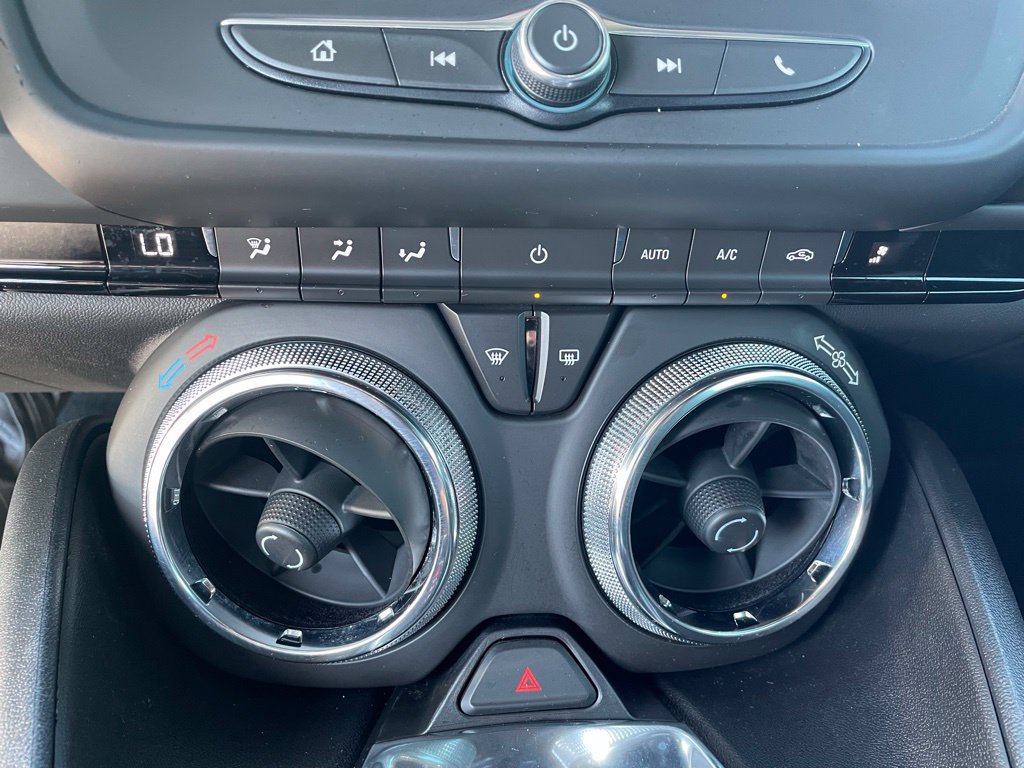 Used 2019 Chevrolet Camaro LT RWD image 19