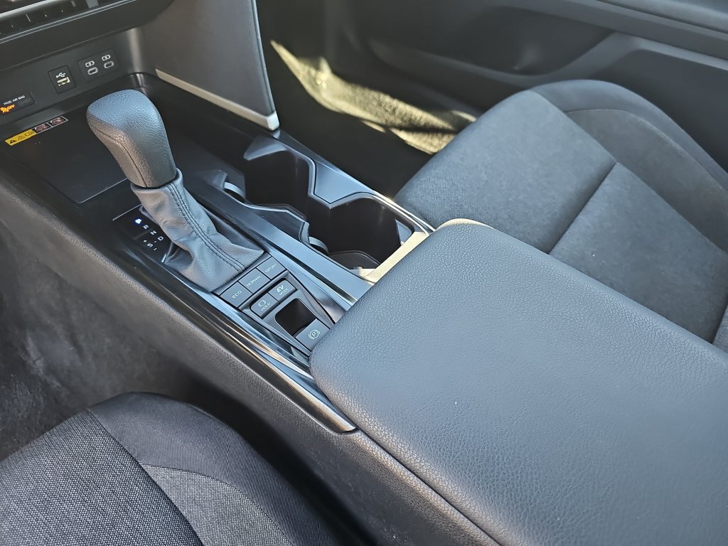 Used 2025 Toyota Camry LE FWD image 22