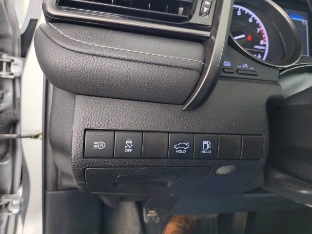 Used 2022 Toyota Camry SE FWD image 23
