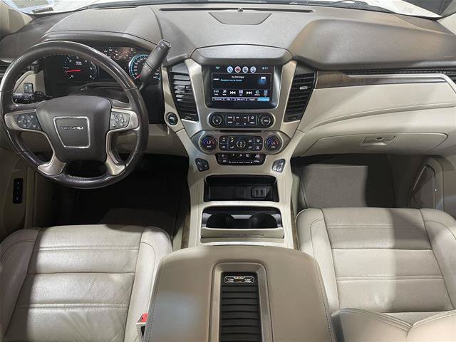 Used 2018 GMC Yukon Denali AWD/4WD image 16
