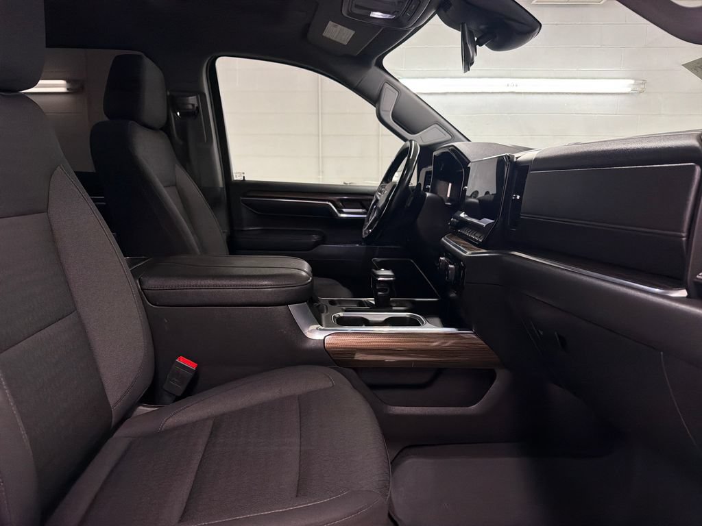 Used 2023 Chevrolet Silverado 1500 LT Trail Boss w/ Protection Package AWD/4WD image 29