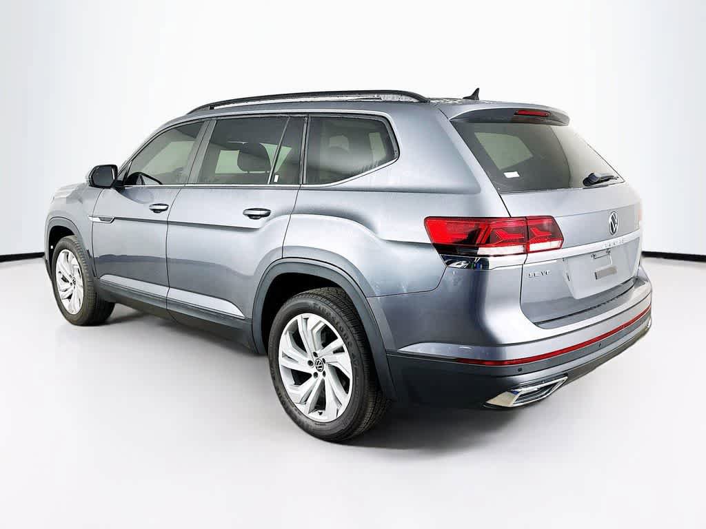 Used 2021 Volkswagen Atlas SE w/ Panoramic Sunroof Package FWD image 4