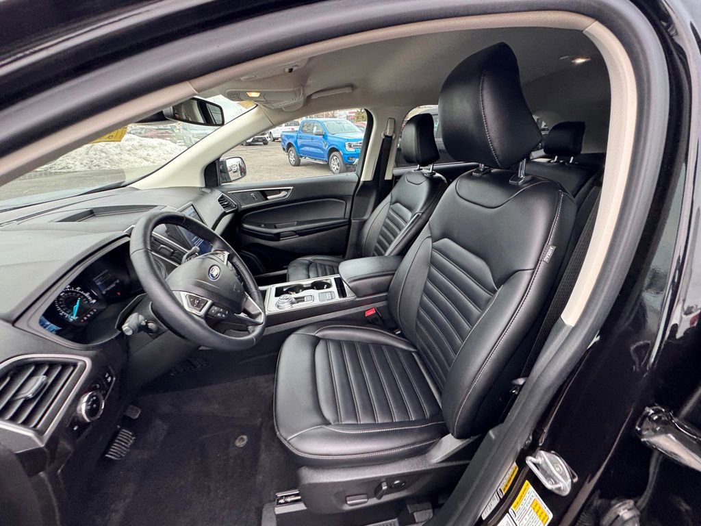 Certified 2024 Ford Edge SEL w/ Convenience Package image 17