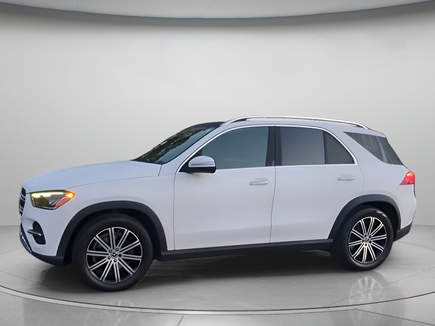 Used 2024 Mercedes-Benz GLE 350 4MATIC image 15