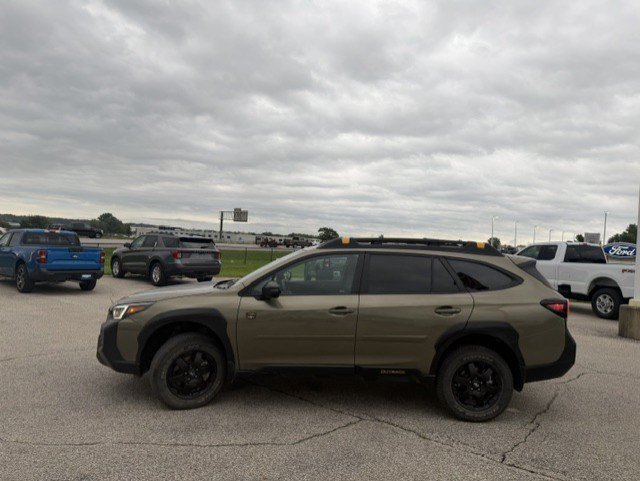Used 2024 Subaru Outback Wilderness AWD/4WD image 6