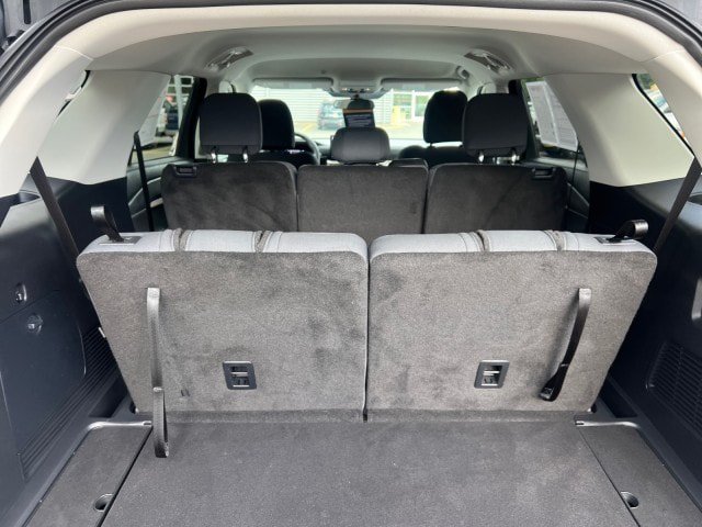 Certified 2025 Ford Explorer Active AWD/4WD image 30