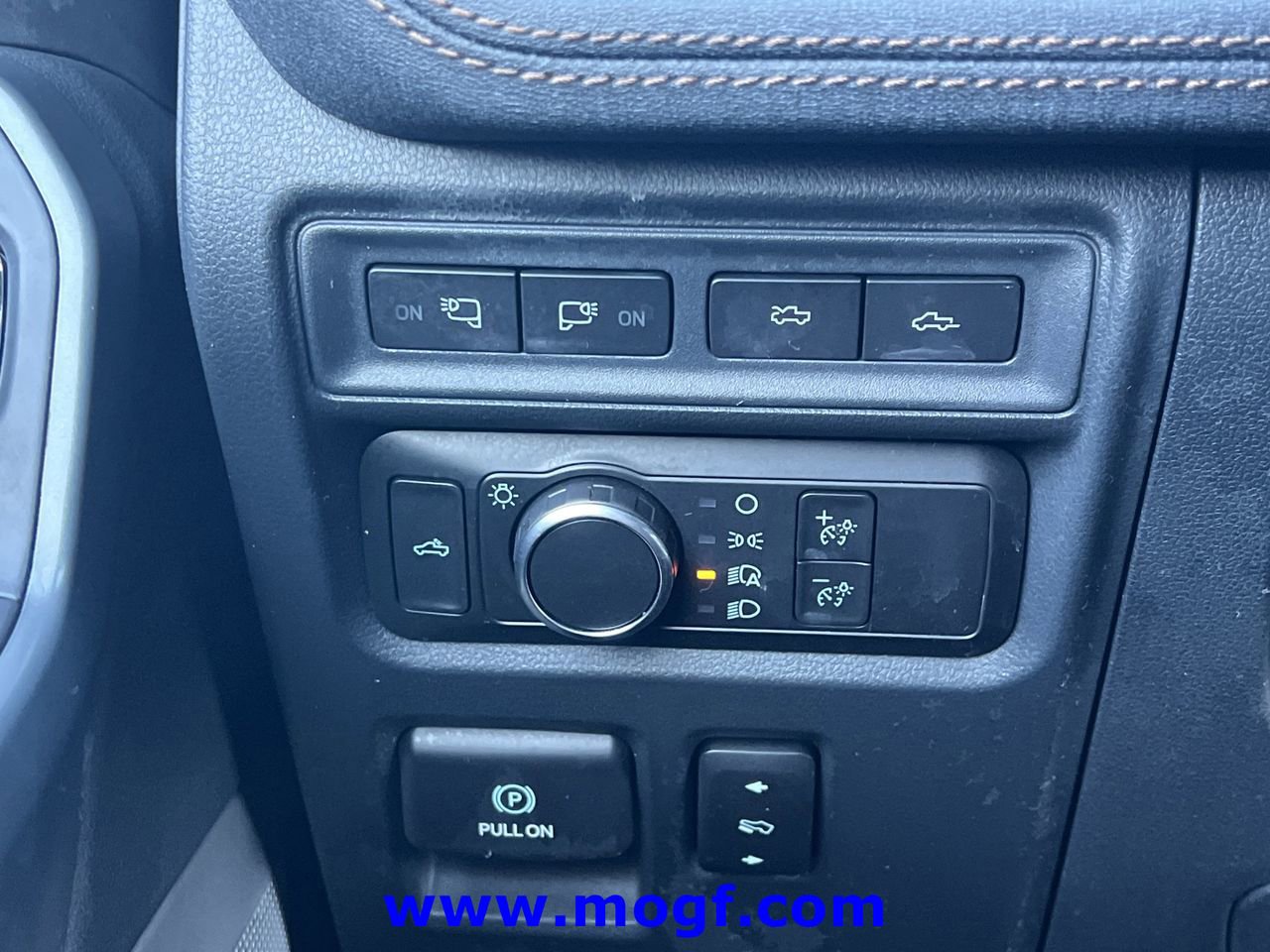 Certified 2022 Ford F150 Lightning Lariat image 21