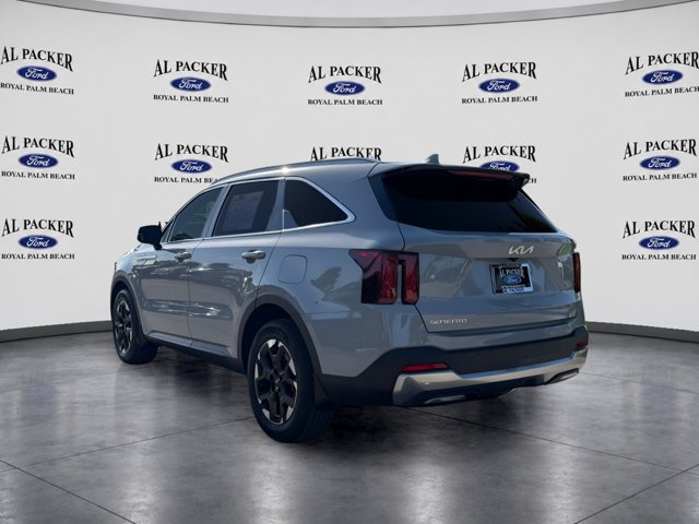 Used 2024 Kia Sorento S w/ Panoramic Sunroof Package FWD image 9