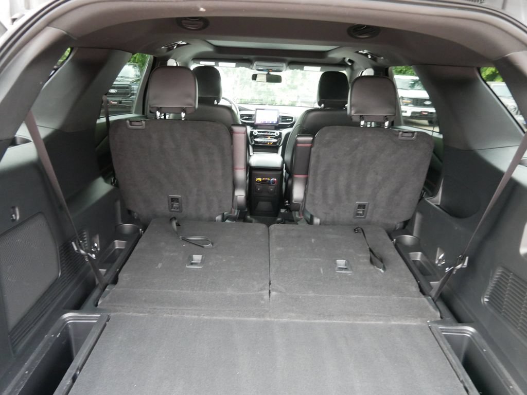 Certified 2023 Ford Explorer ST-Line AWD/4WD image 11