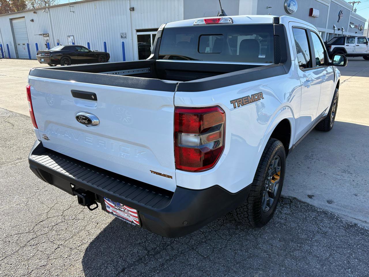 Certified 2024 Ford Maverick Tremor w/ Tremor Off-Road Package AWD/4WD image 3