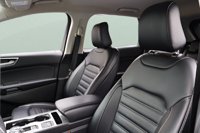 Certified 2024 Ford Edge SEL w/ Convenience Package AWD/4WD image 13
