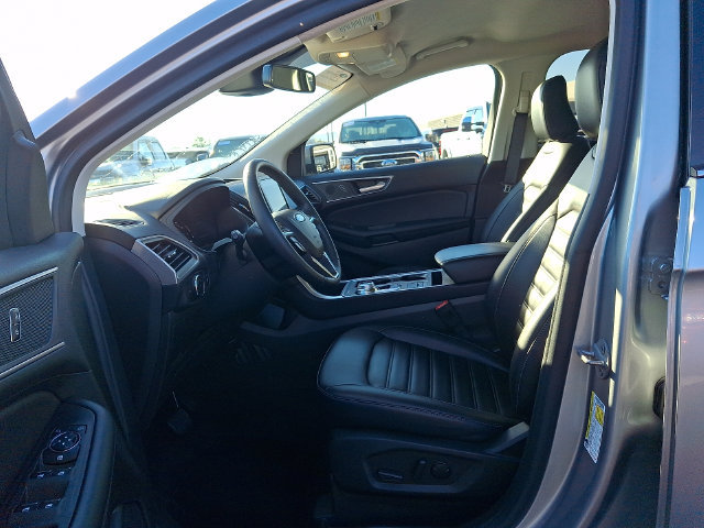 Certified 2024 Ford Edge SEL w/ Convenience Package AWD/4WD image 11