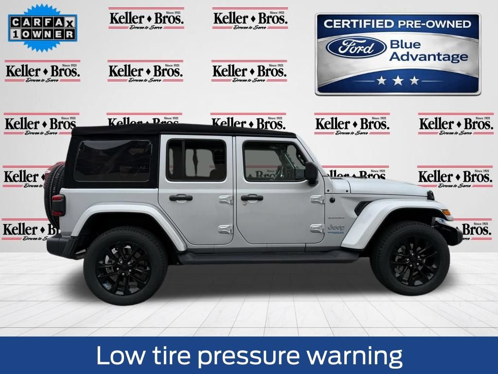 Used 2022 Jeep Wrangler Unlimited Sahara w/ Cold Weather Group AWD/4WD image 8