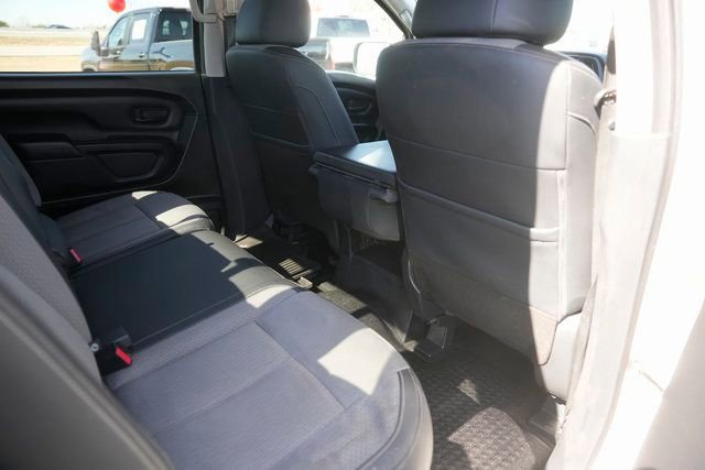 Used 2021 Nissan Titan S w/ S Utility Package image 14
