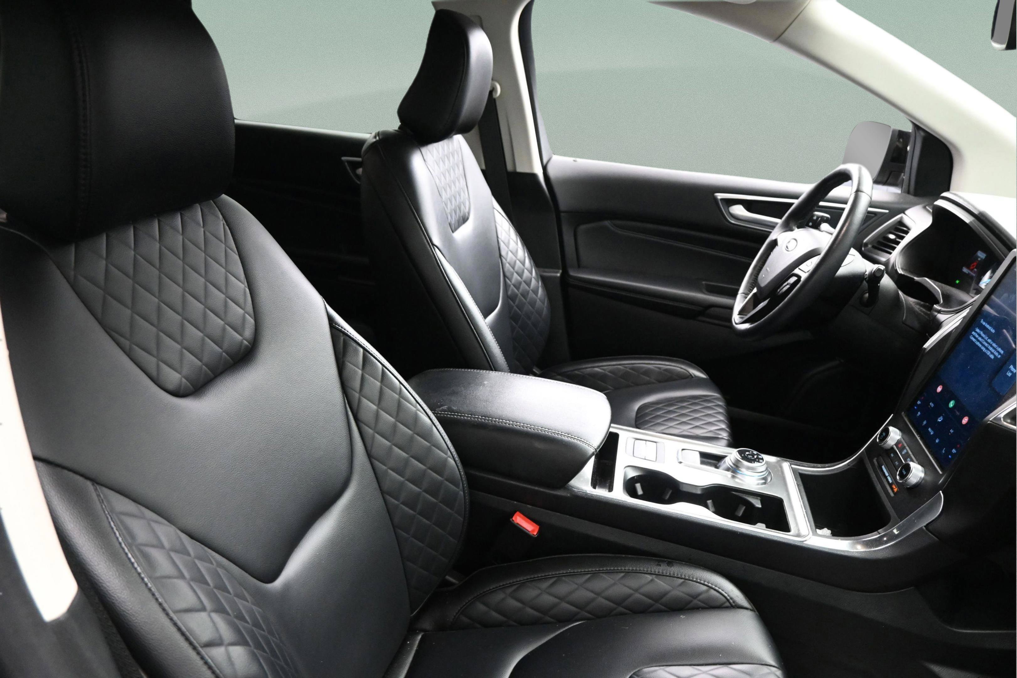 Certified 2024 Ford Edge Titanium AWD/4WD image 34