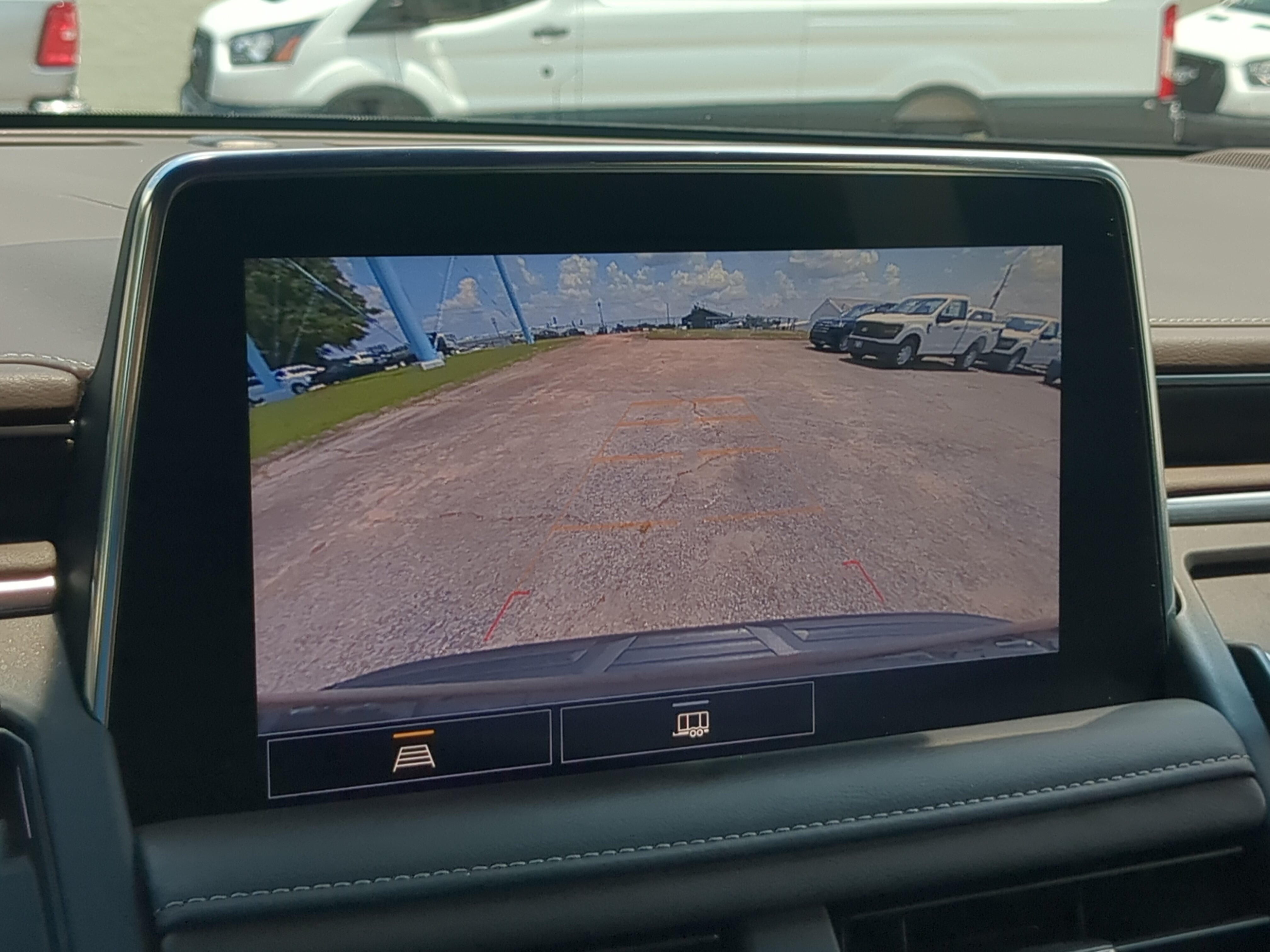 Used 2021 Chevrolet Tahoe Z71 AWD/4WD image 18