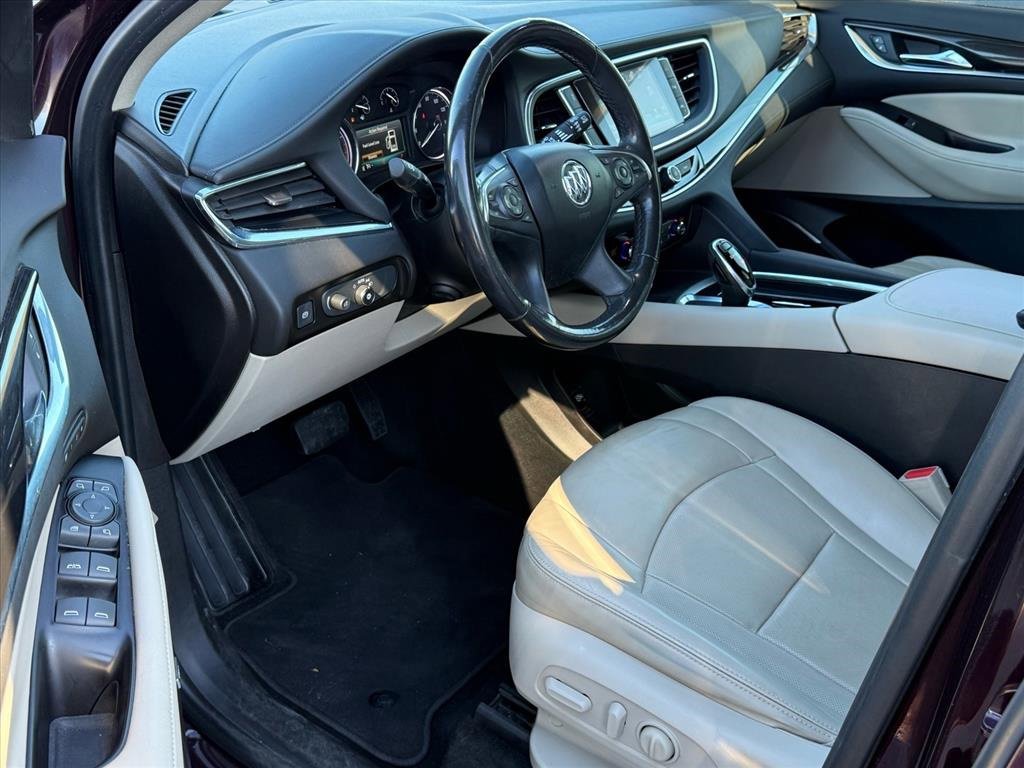 Used 2018 Buick Enclave Premium image 9