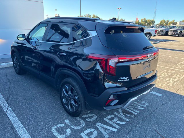 Used 2024 Kia Seltos S FWD image 2
