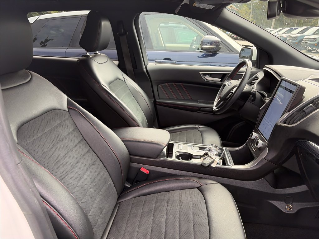 Certified 2021 Ford Edge ST-Line FWD image 30