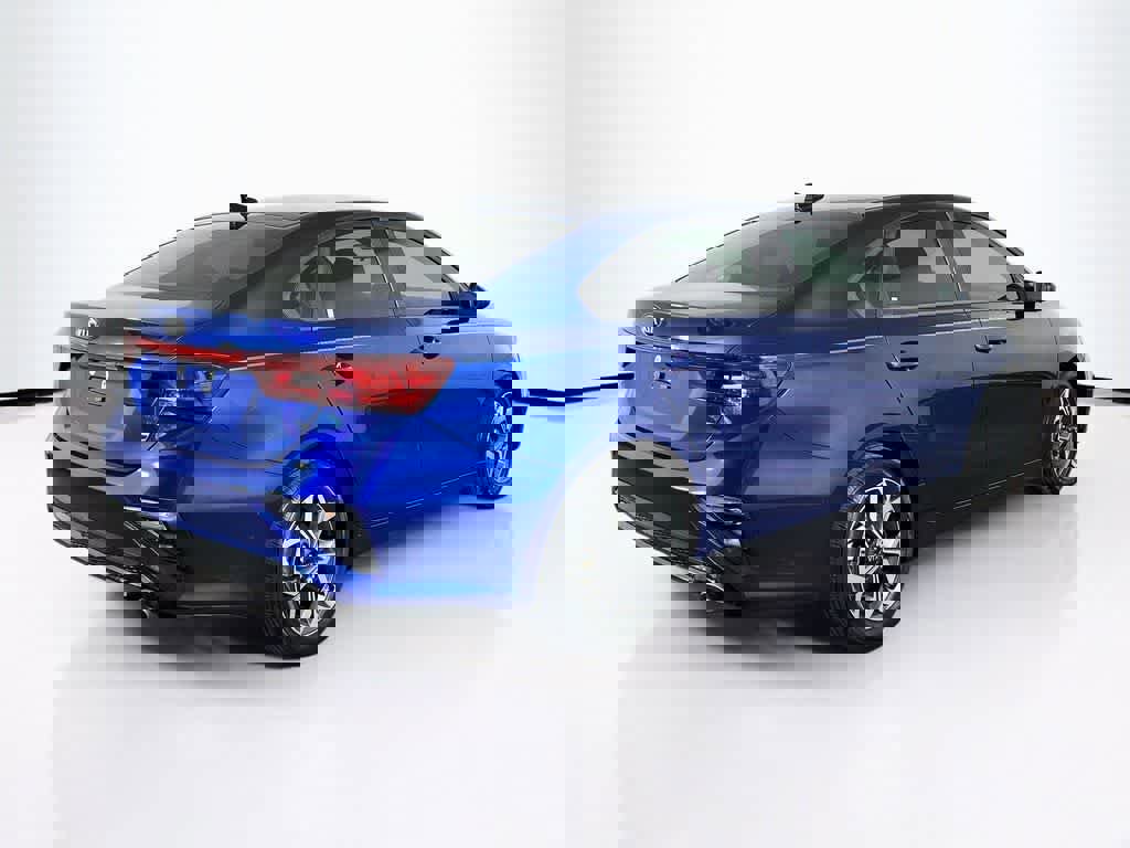 Used 2019 Kia Forte LXS FWD image 5