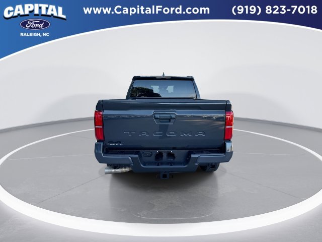 Used 2025 Toyota Tacoma TRD Off-Road AWD/4WD image 7