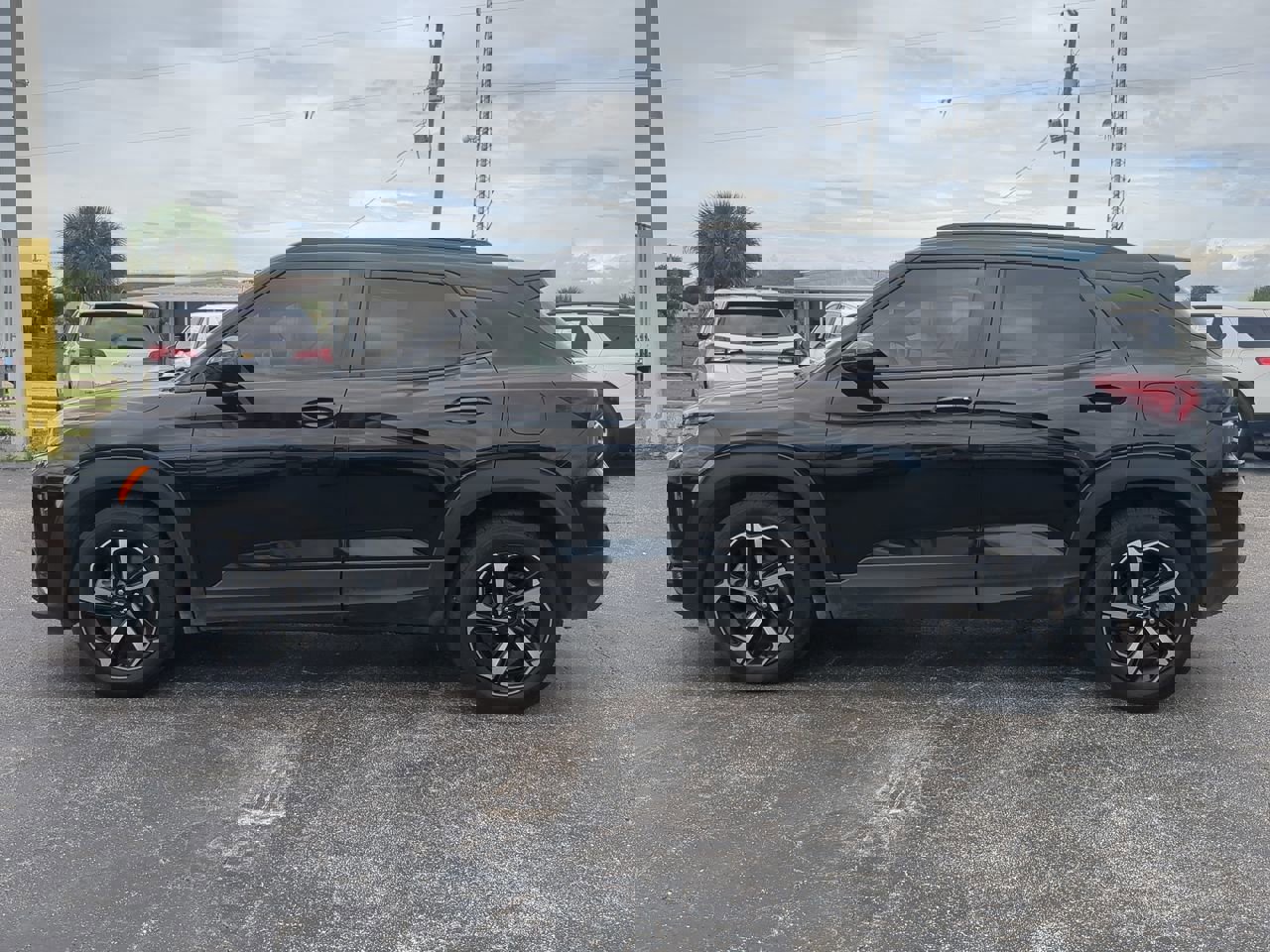 Used 2022 Chevrolet TrailBlazer RS image 2