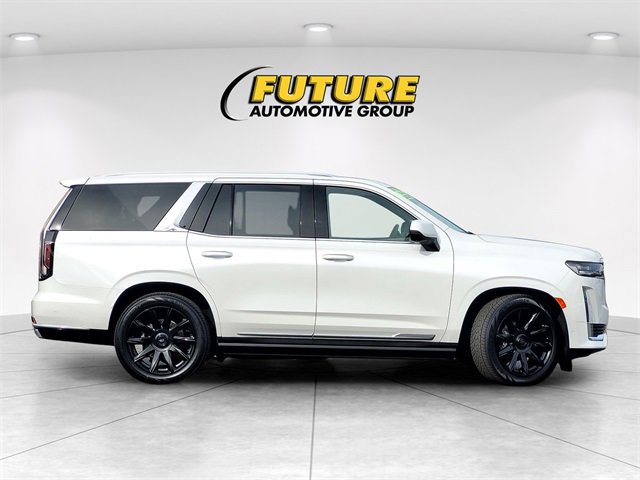 Used 2022 Cadillac Escalade Premium Luxury Platinum w/ Heavy-Duty Trailer Package image 6