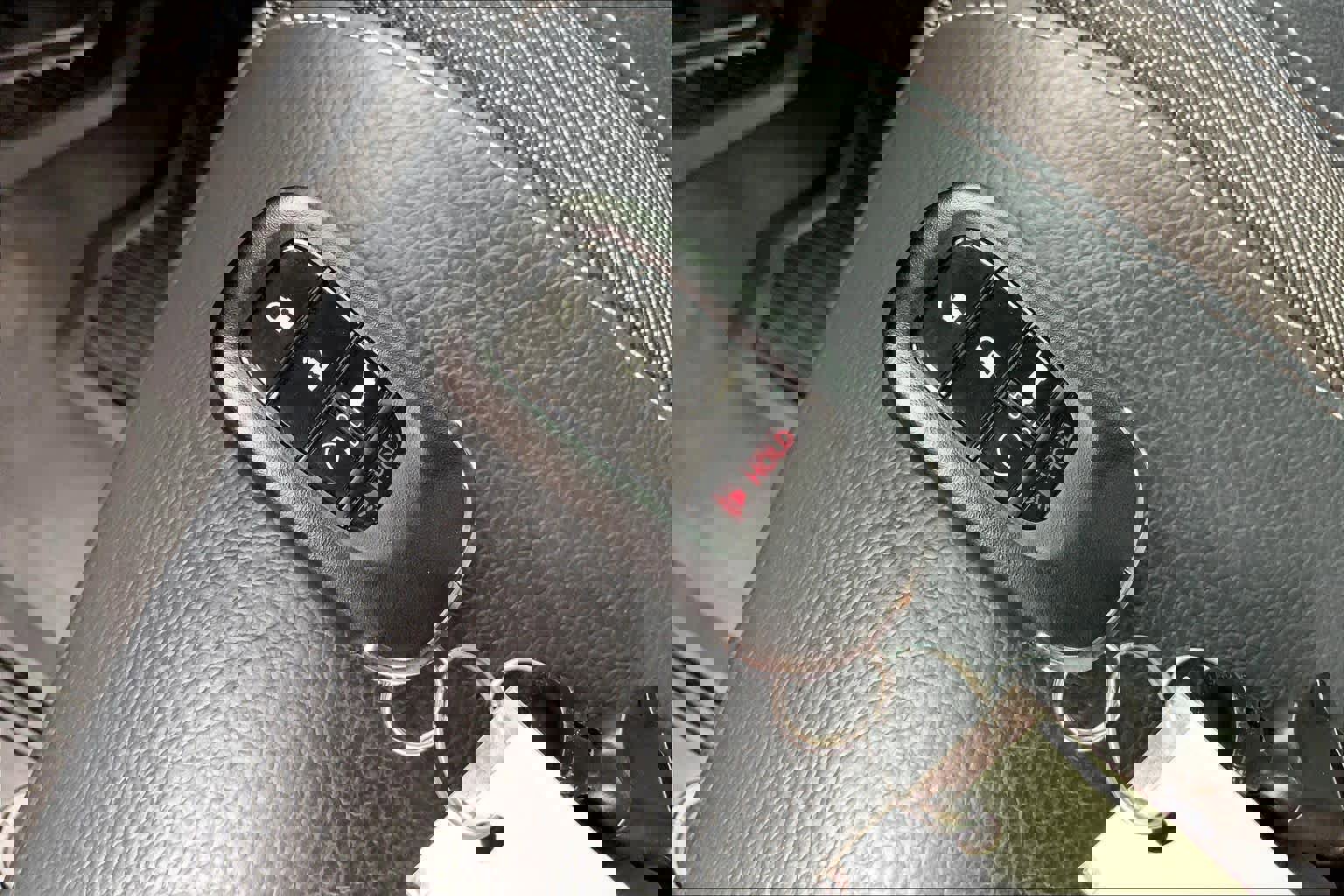 Used 2025 Honda Pilot EX-L image 15