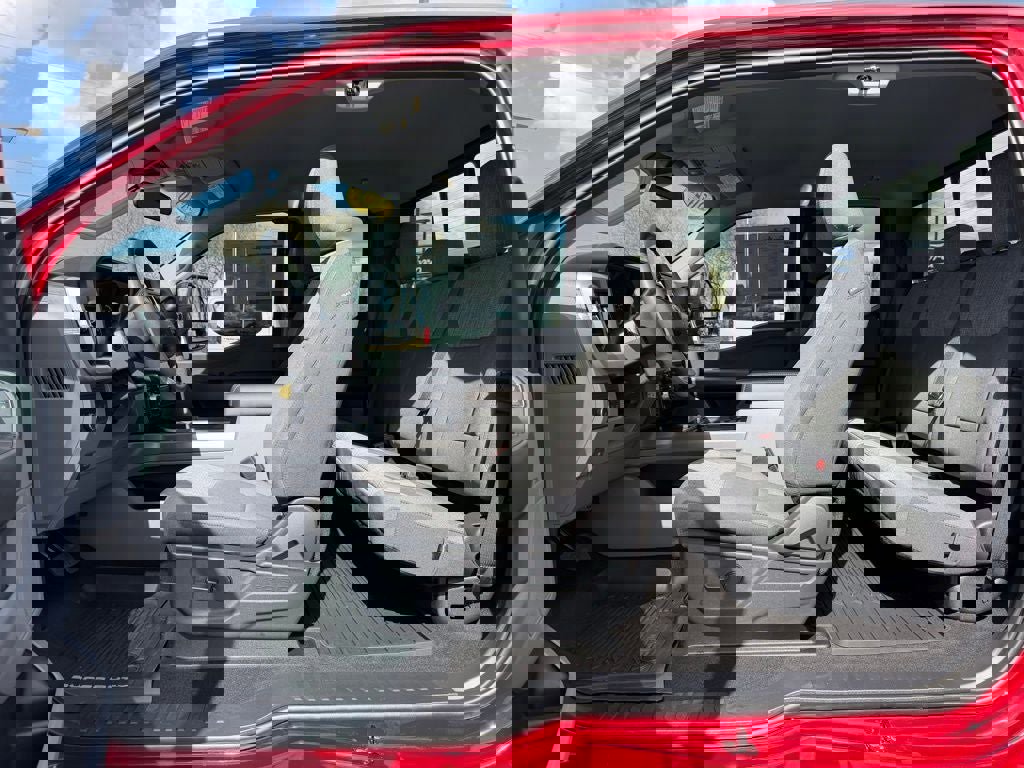 Certified 2026 Ford F250 XLT w/ 360-Degree Camera Package image 27