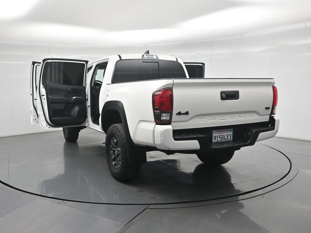 Used 2021 Toyota Tacoma SR5 w/ Trail Edition AWD/4WD image 32