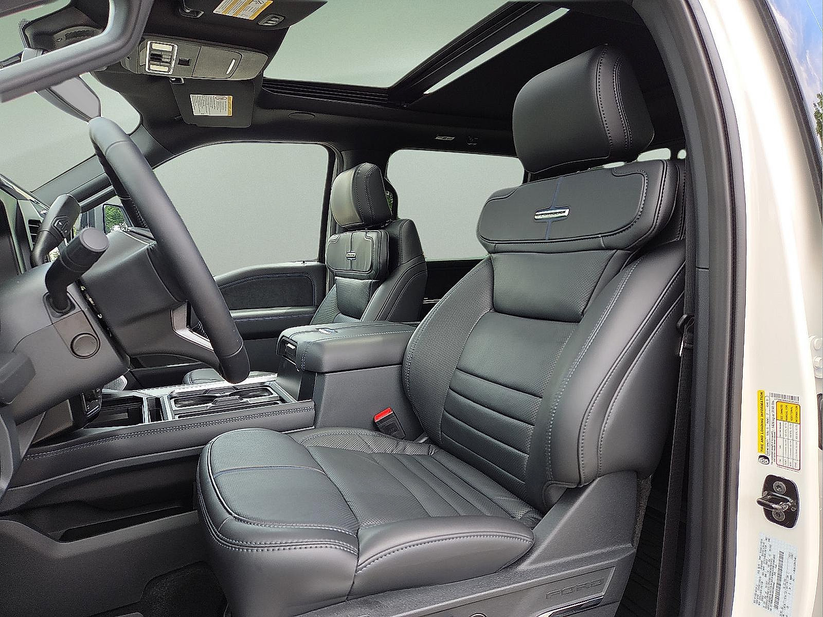 Certified 2025 Ford F250 Platinum AWD/4WD image 11