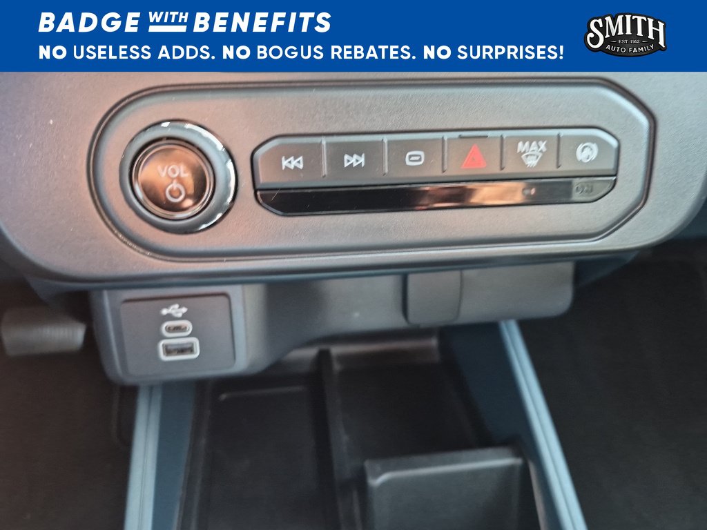Certified 2025 Ford Maverick XL FWD image 23