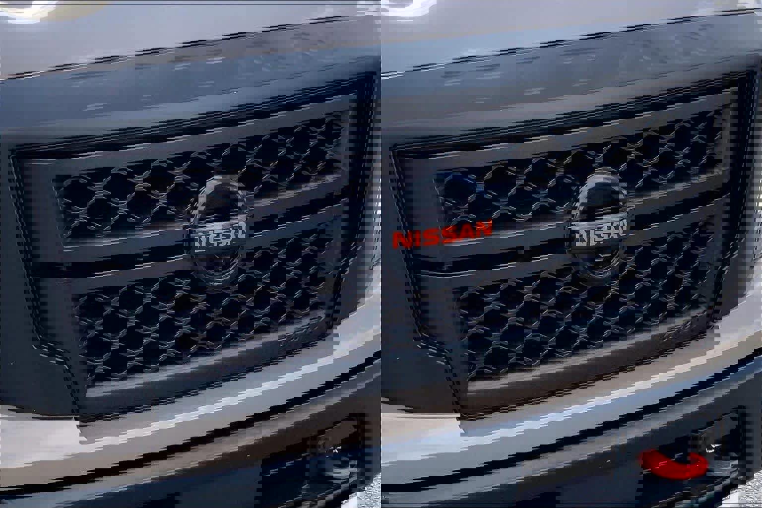 Used 2021 Nissan Titan PRO-4X w/ Pro-4x Convenience Package image 30