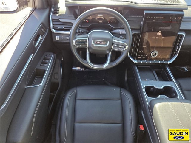 Used 2024 GMC Acadia Elevation image 13