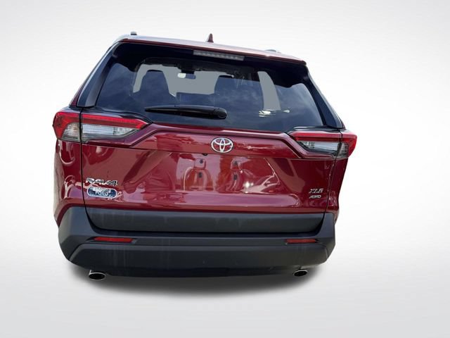 Used 2025 Toyota RAV4 XLE AWD/4WD image 4