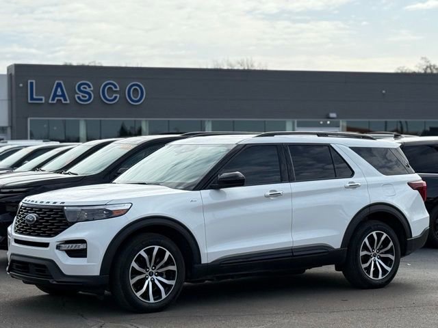 Certified 2024 Ford Explorer ST-Line w/ Class IV Trailer Tow Package