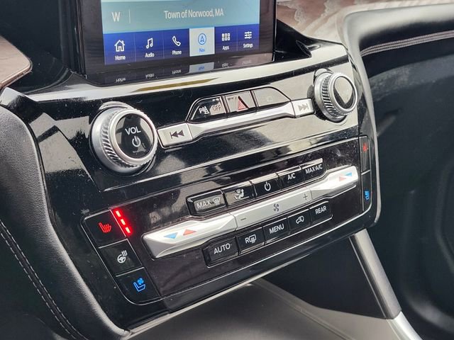 Certified 2022 Ford Explorer Platinum w/ Equipment Group 601A AWD/4WD image 25