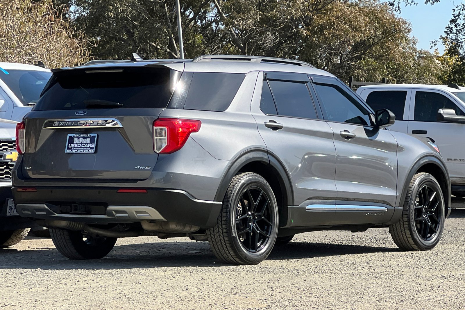 Certified 2021 Ford Explorer XLT w/ Equipment Group 202A AWD/4WD image 4