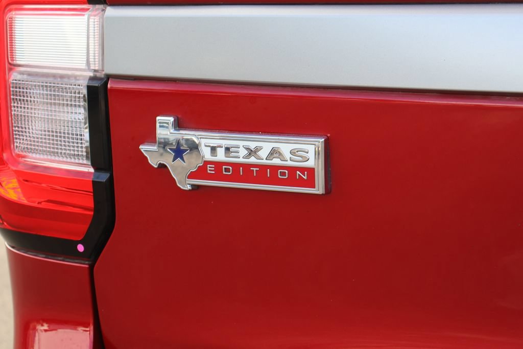 Certified 2022 Ford Expedition XLT RWD image 18