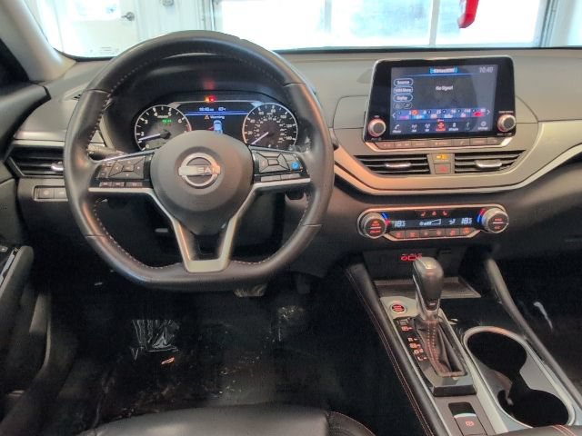 Used 2023 Nissan Altima 2.5 SR AWD/4WD image 17