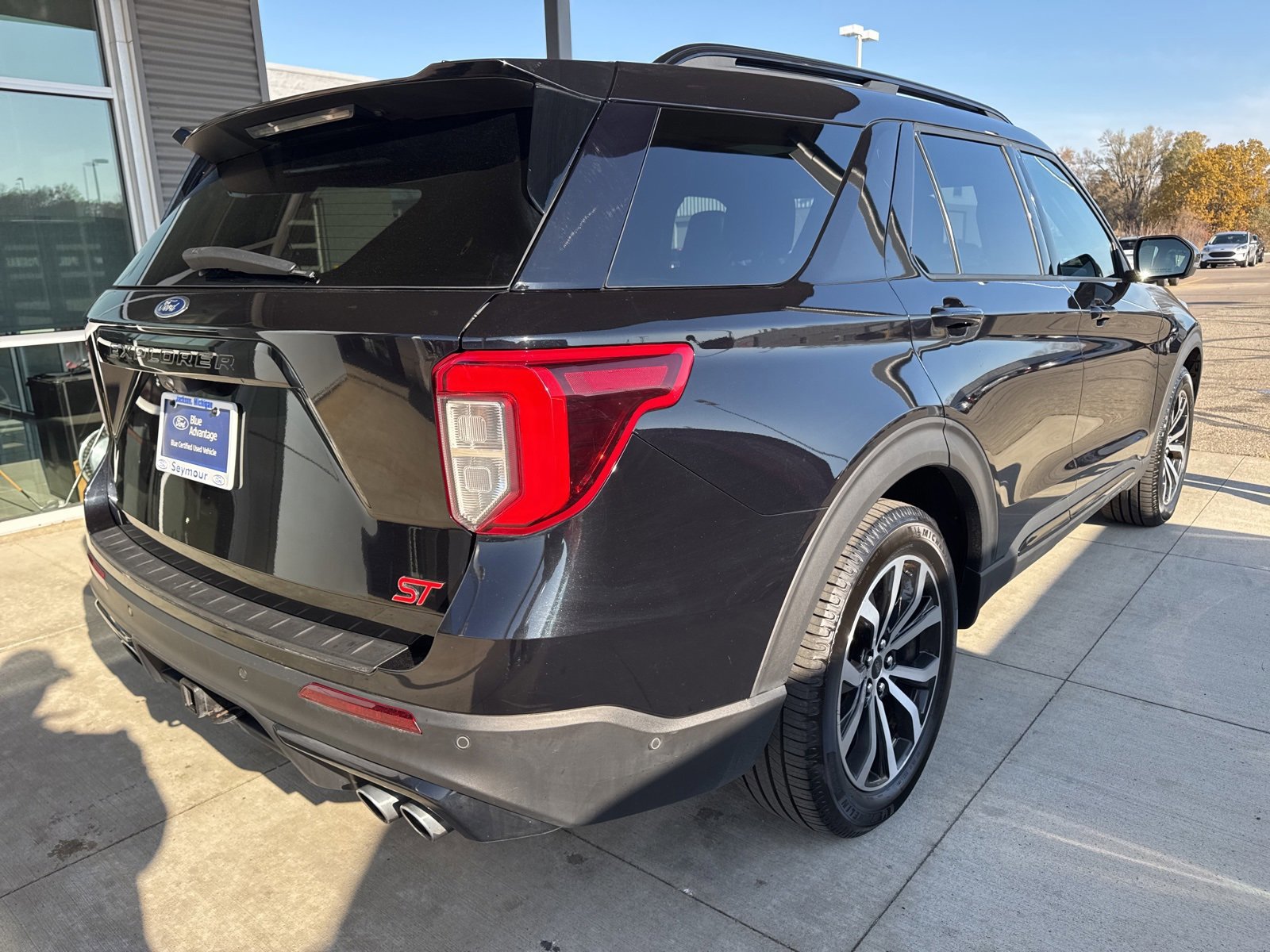 Certified 2020 Ford Explorer ST w/ Premium Technology Package image 5