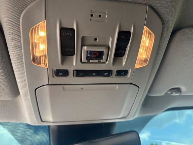 Used 2022 Toyota Highlander XLE FWD image 22