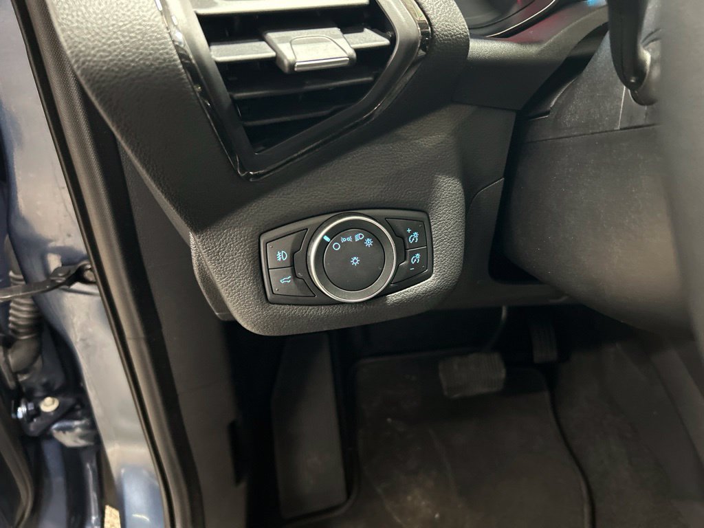 Certified 2018 Ford Escape Titanium AWD/4WD image 13