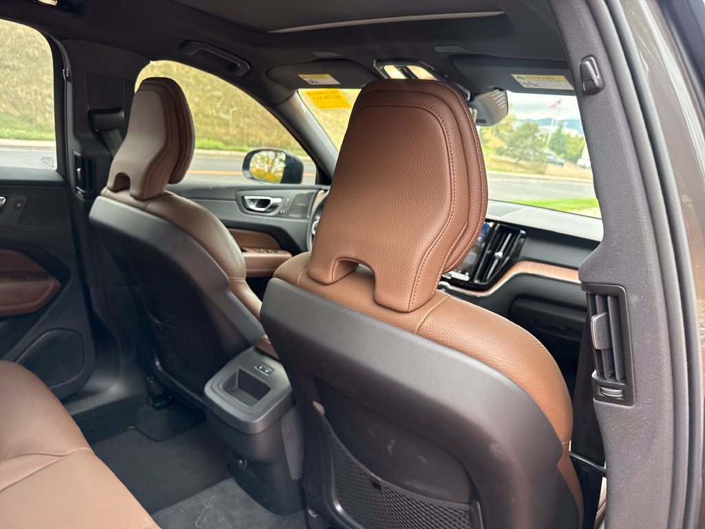 Used 2025 Volvo XC60 B5 Plus w/ Protection Package Premier AWD/4WD image 23