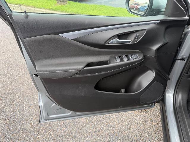 Used 2025 Buick Envista Preferred w/ Convenience I Package FWD image 10