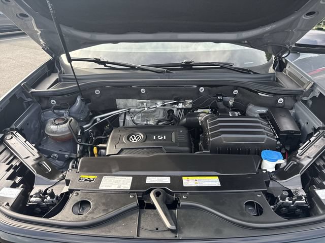 Used 2023 Volkswagen Atlas Cross Sport SEL R-Line AWD/4WD image 26
