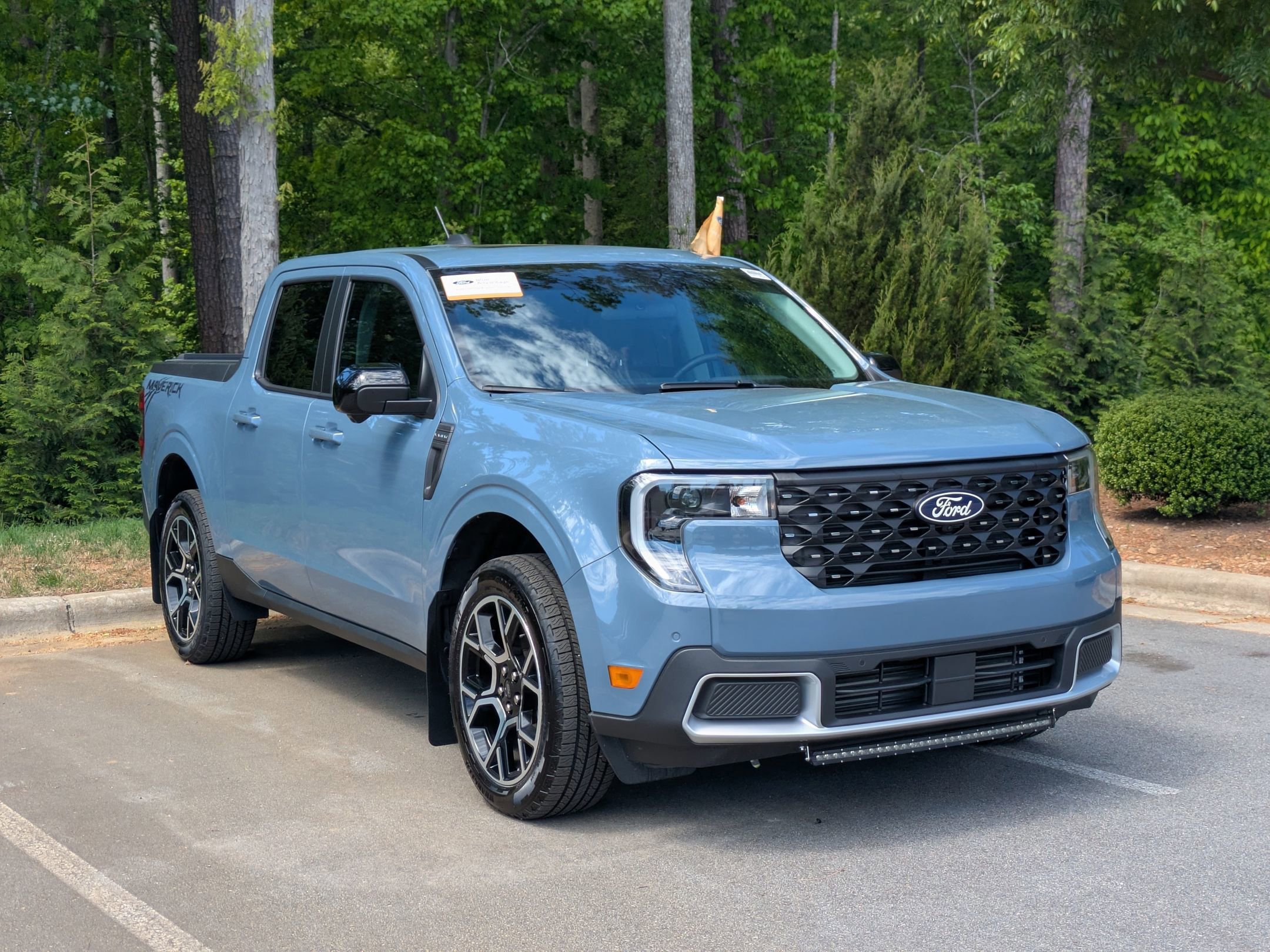 Certified 2025 Ford Maverick Lariat w/ 4K Tow Package image 6