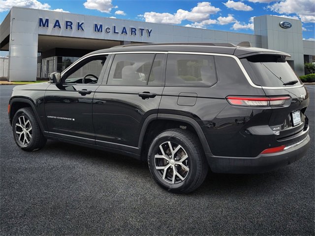 Used 2024 Jeep Grand Cherokee L Limited w/ Luxury Tech Group II image 3