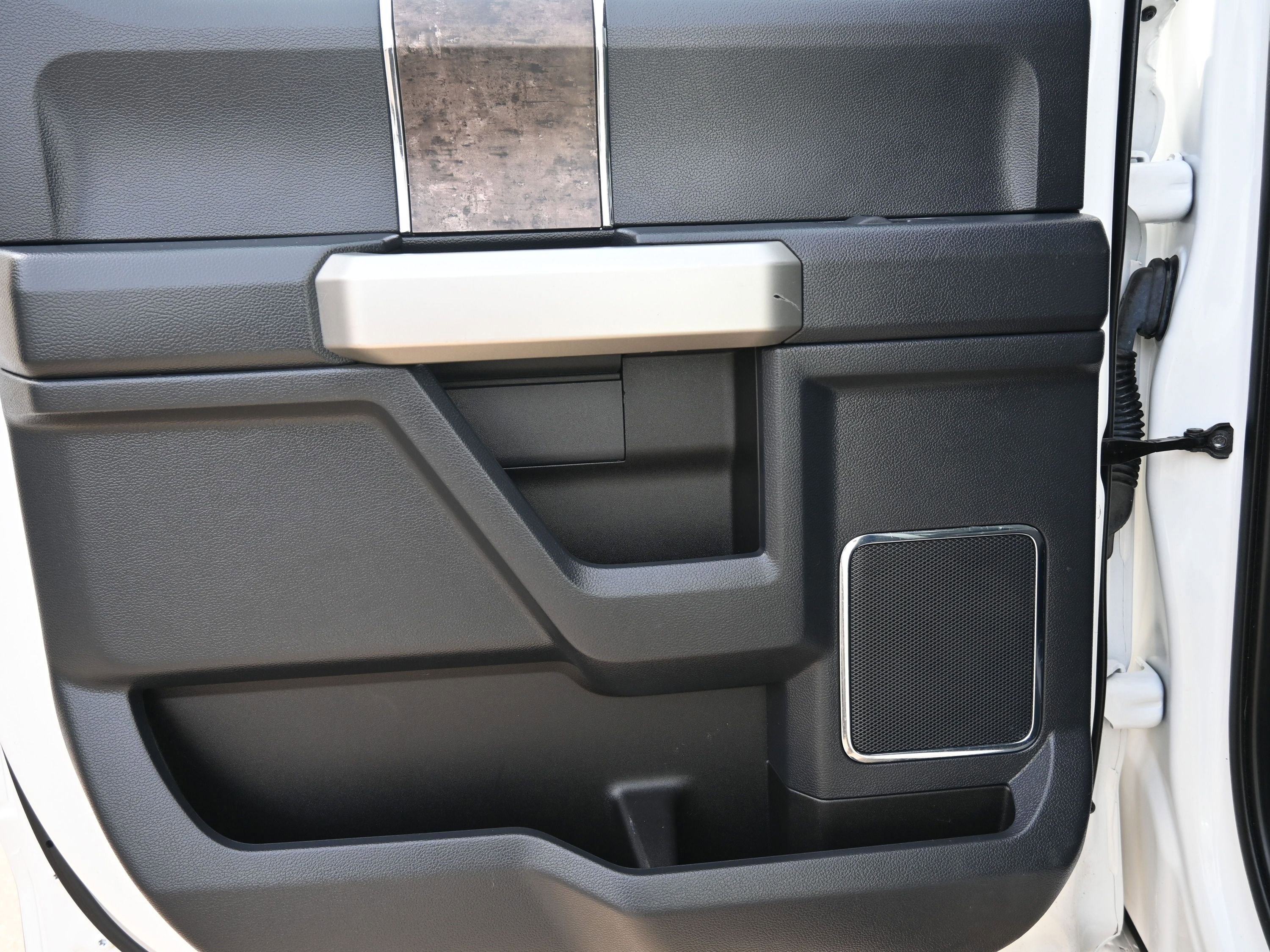 Certified 2022 Ford F350 Lariat w/ Lariat Ultimate Package image 22