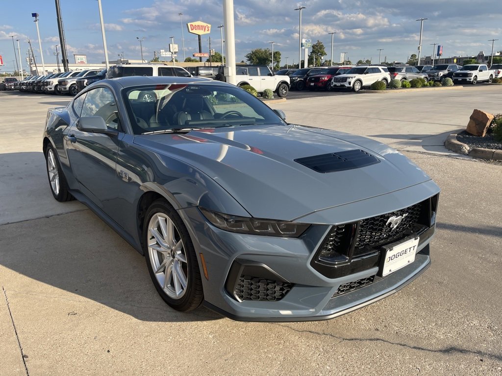Certified 2025 Ford Mustang GT Premium image 3